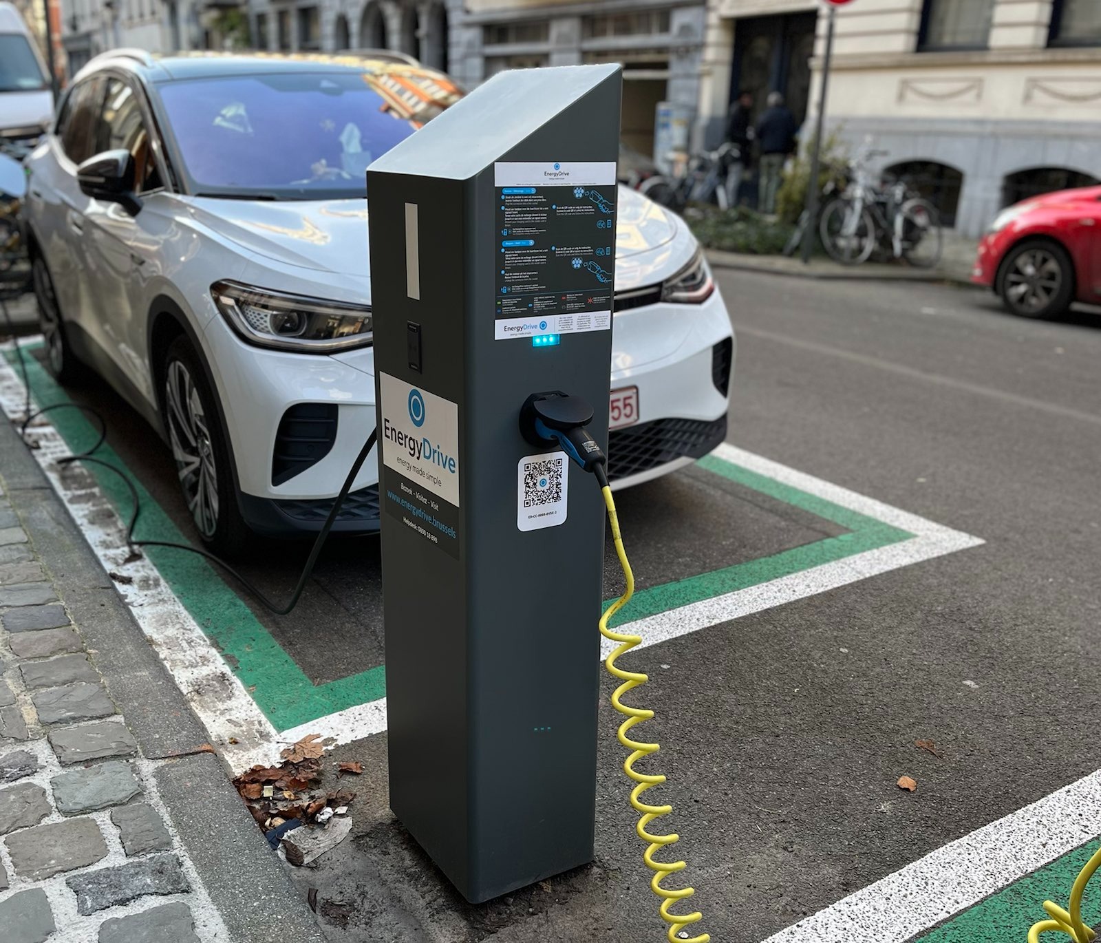 Electrify.brussels: een uitrolplan met nieuwe maatregelen voor de elektrische mobiliteit in Brussel